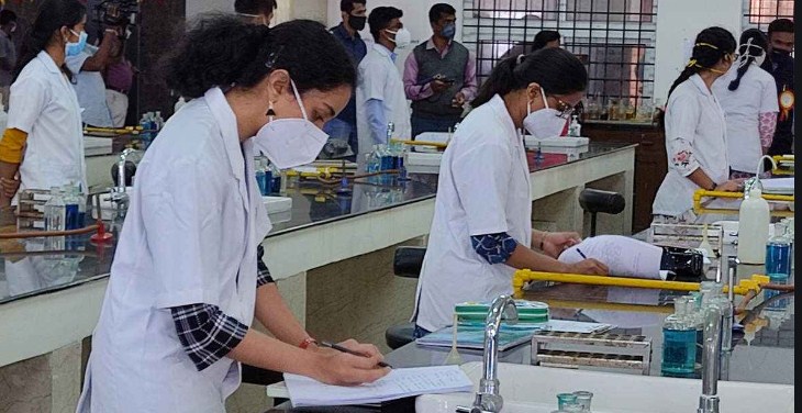  11 MBBS students test COVID-19 positive